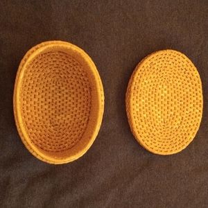Stiff Woven Straw Basket with Lid